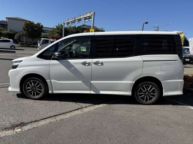 トヨタ ヴォクシー ２．０ ＺＳ 煌ＩＩ ４ＷＤ H28年 (甲信越・北陸) 99