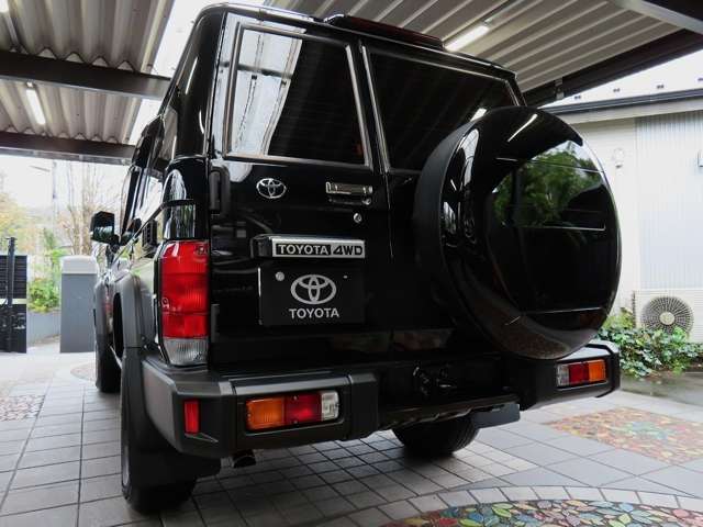 トヨタ ランドクルーザー７０ ２．８ ＡＸ ディーゼルターボ ４ＷＤ R7年 () 99
