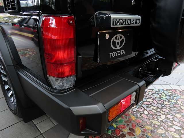 トヨタ ランドクルーザー７０ ２．８ ＡＸ ディーゼルターボ ４ＷＤ R7年 () 99