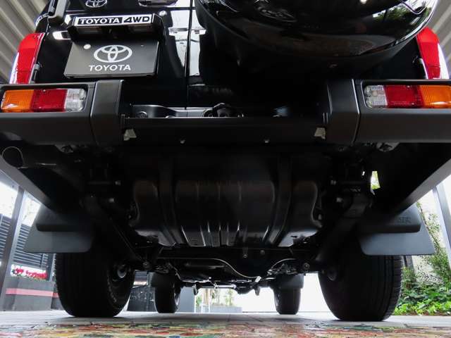 トヨタ ランドクルーザー７０ ２．８ ＡＸ ディーゼルターボ ４ＷＤ R7年 () 99
