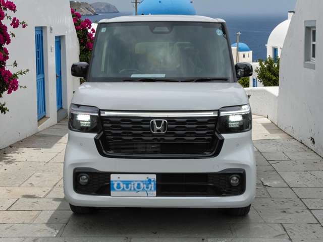 ホンダ Ｎ　ＢＯＸ カスタム ６６０ ターボ ブラック スタイル R8年 (関東) 99