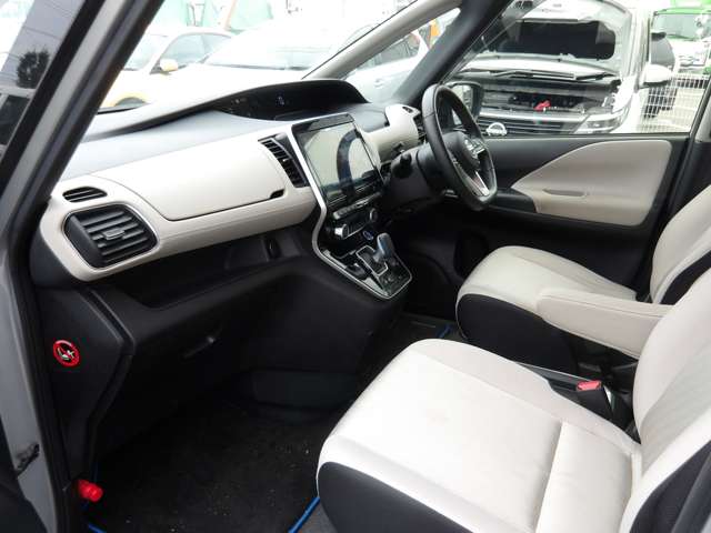 日産 セレナ １．２ Ｅ－ＰＯＷＥＲ ハイウェイスター Ｖ R3年 () 99
