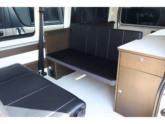 トヨタ ハイエースバン キャンピングカートイファクトリー製４ＷＤ R5年 (東北) 99
