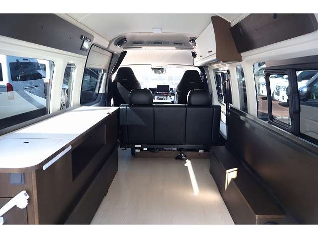 トヨタ ハイエースバン キャンピングカートイファクトリー製４ＷＤ R5年 (東北) 99