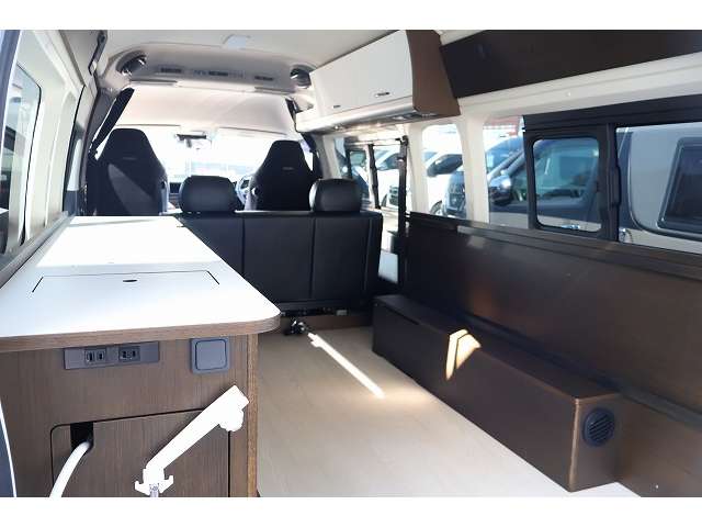トヨタ ハイエースバン キャンピングカートイファクトリー製４ＷＤ R5年 (東北) 99