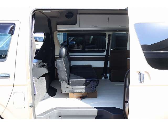 トヨタ ハイエースバン キャンピングカートイファクトリー製４ＷＤ R5年 (東北) 99