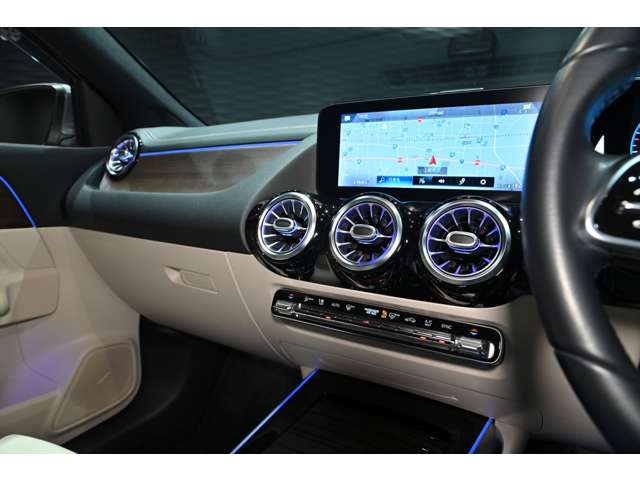 メルセデスベンツ ＧＬＡクラス ＧＬＡ２００ Ｄ ４マチック ディーゼルターボ ４ＷＤ R3年 (関東) 99