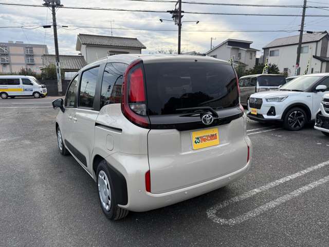 トヨタ シエンタ １．５ Ｘ R8年 (関東) 99