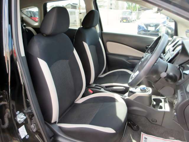 日産 ノート １．２ Ｅ－ＰＯＷＥＲ Ｘ H29年 (関東) 99