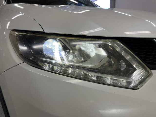 日産 エクストレイル　ハイブリッド ２．０ ２０Ｘ ハイブリッド エマージェンシーブレーキパッケージ ４ＷＤ H27年 () 99