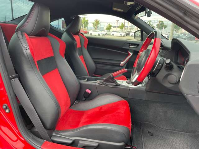 トヨタ ８６ ２．０ ＧＴ リミテッド H28年 () 99