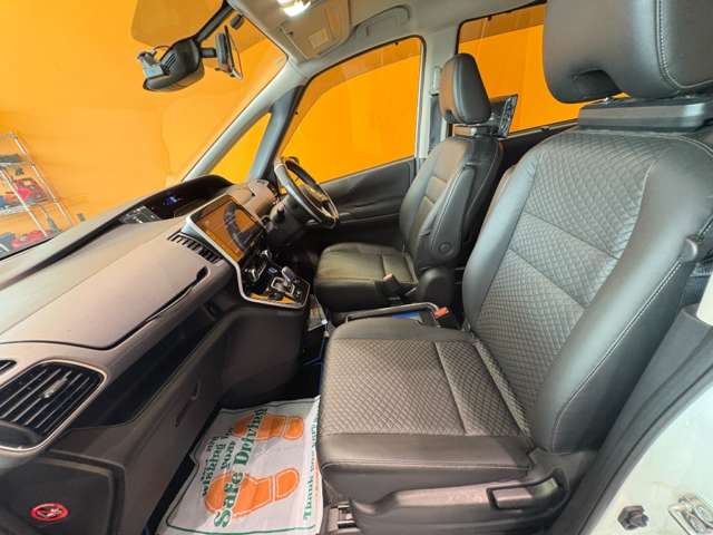 日産 セレナ １．２ Ｅ－ＰＯＷＥＲ ハイウェイスター Ｖ R4年 (近畿) 99