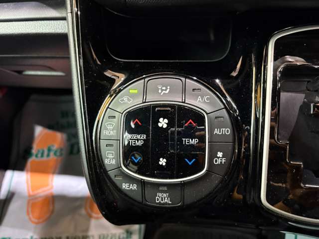 トヨタ ノア ２．０ ＳＩ H29年 (近畿) 99