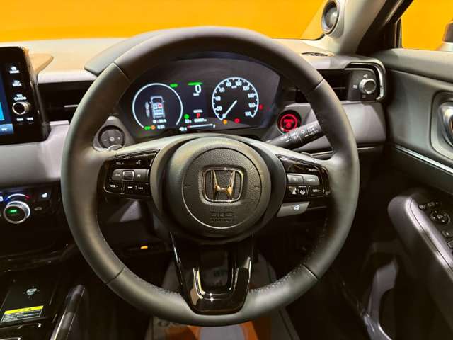 ホンダ ヴェゼル １．５ Ｅ：ＨＥＶ Ｚ R8年 (近畿) 99