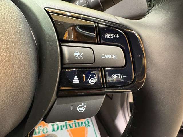 ホンダ ヴェゼル １．５ Ｅ：ＨＥＶ Ｚ R8年 (近畿) 99