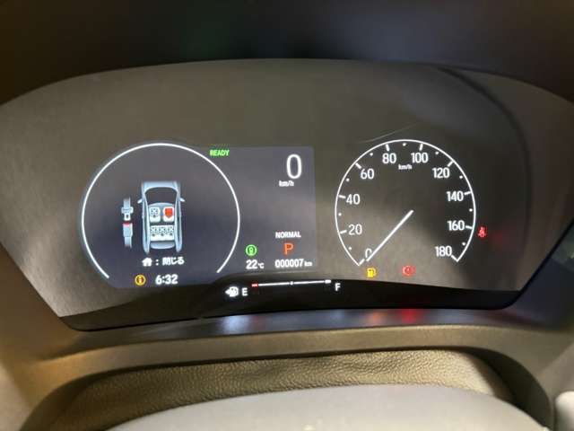 ホンダ ヴェゼル １．５ Ｅ：ＨＥＶ Ｚ R8年 (近畿) 99