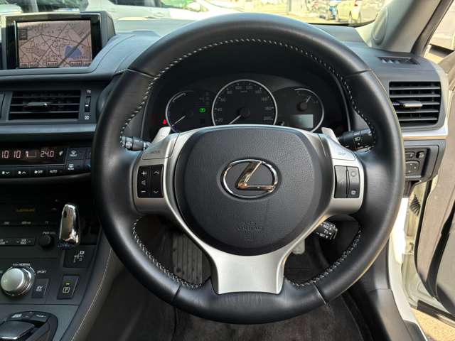 レクサス ＣＴ２００ｈ バージョンＣ H23年 (近畿) 99