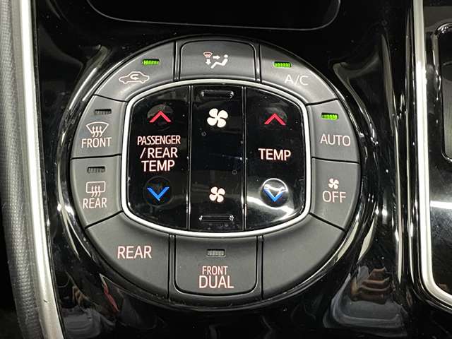 トヨタ エスクァイア ２．０ ＧＩ R1年 () 99