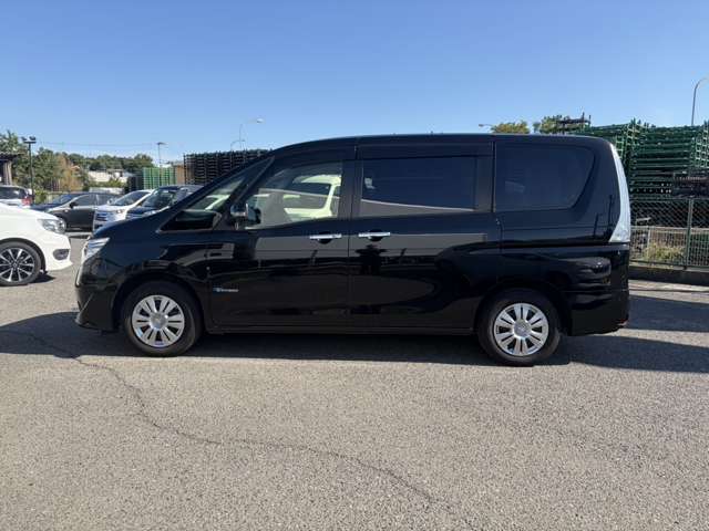 日産 セレナ ２．０ ２０Ｘ Ｓ－ＨＹＢＲＩＤ H28年 (近畿) 99