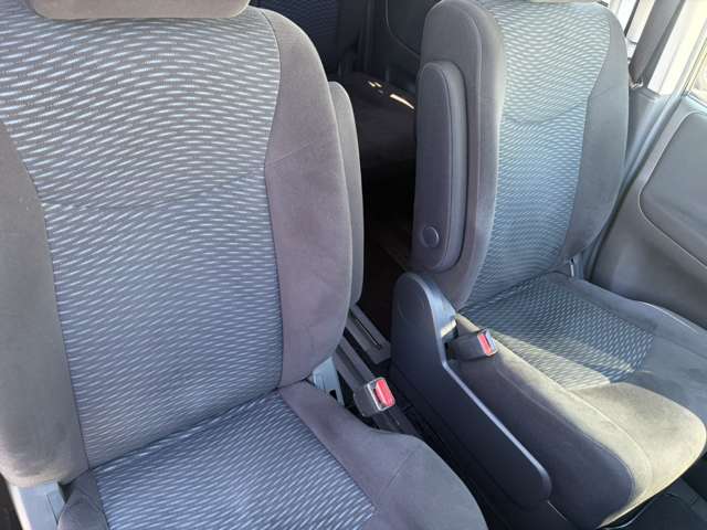 日産 セレナ ２．０ ２０Ｘ Ｓ－ＨＹＢＲＩＤ H28年 (近畿) 99