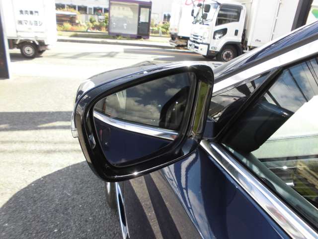ＢＭＷ ５シリーズ ５３０ｉ　ラグジュアリー R2年 () 99