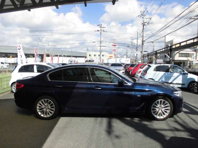 ＢＭＷ ５シリーズ ５３０ｉ　ラグジュアリー R2年 () 99