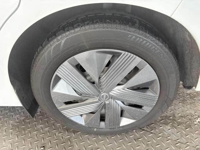 日産 ノート １．２ Ｘ R5年 () 99
