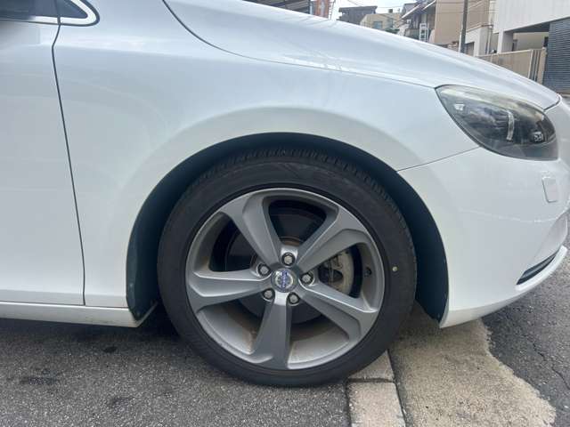 ボルボ Ｖ４０ Ｔ４　ＳＥ H26年 (中国) 99