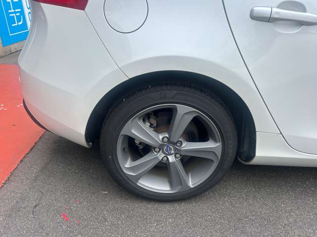 ボルボ Ｖ４０ Ｔ４　ＳＥ H26年 (中国) 99