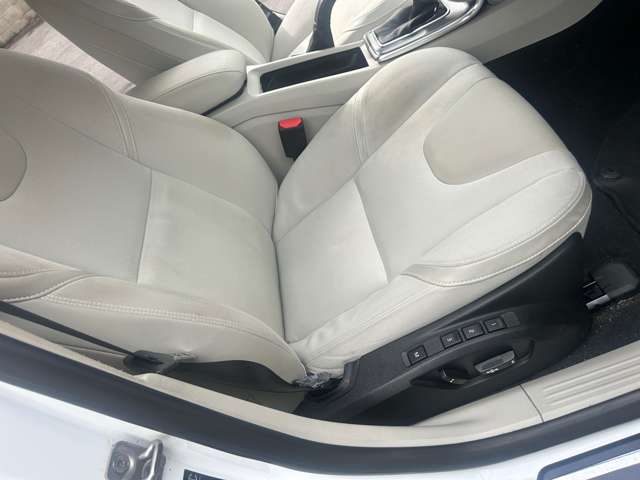 ボルボ Ｖ４０ Ｔ４　ＳＥ H26年 (中国) 99
