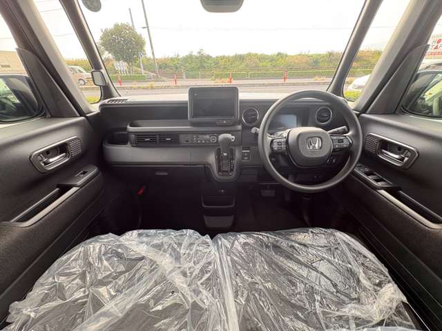 ホンダ Ｎ　ＢＯＸ カスタム ６６０ R8年 () 99