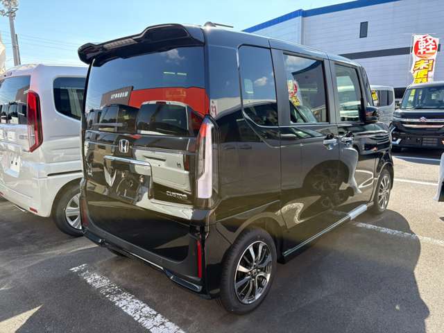ホンダ Ｎ　ＢＯＸ カスタム ６６０ R8年 () 99