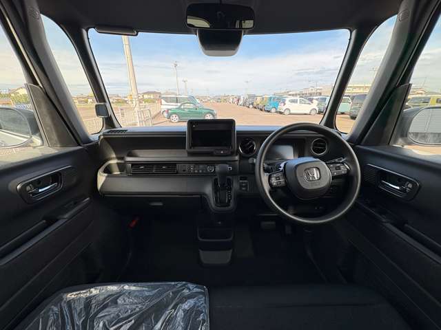 ホンダ Ｎ　ＢＯＸ カスタム ６６０ R8年 () 99