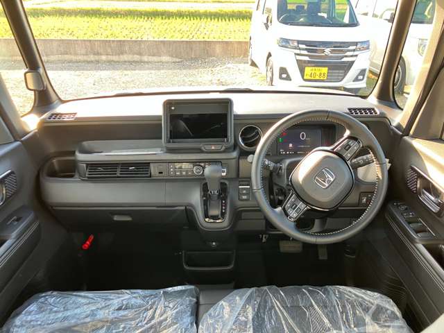 ホンダ Ｎ　ＢＯＸ カスタム ６６０ コーディネートスタイル ２トーン R8年 (東海) 99