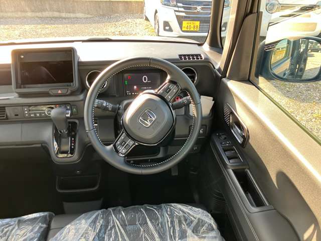 ホンダ Ｎ　ＢＯＸ カスタム ６６０ コーディネートスタイル ２トーン R8年 (東海) 99