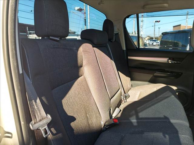 トヨタ ハイラックス ２．４ Ｚ ディーゼルターボ ４ＷＤ R5年 (関東) 99