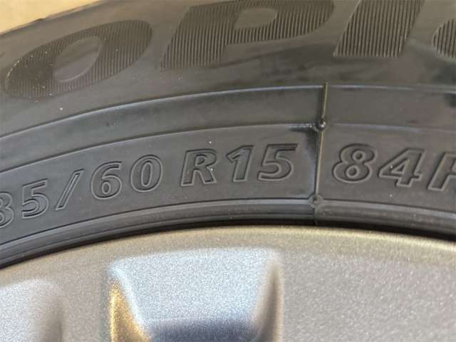 トヨタ シエンタ　ハイブリッド ハイブリッド １．５ Ｇ クエロ R1年 () 99
