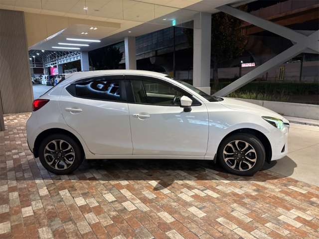 マツダ デミオ １．５ ＸＤ ツーリング Ｌパッケージ ディーゼルターボ ４ＷＤ H27年 () 99