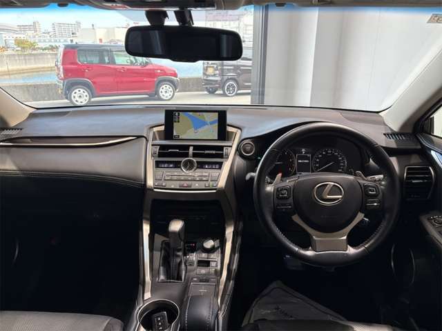 レクサス ＮＸ２００ｔ ２００Ｔ バージョンＬ ４ＷＤ H27年 () 99