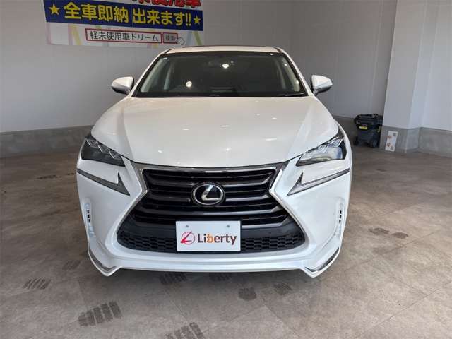 レクサス ＮＸ２００ｔ ２００Ｔ バージョンＬ ４ＷＤ H27年 () 99