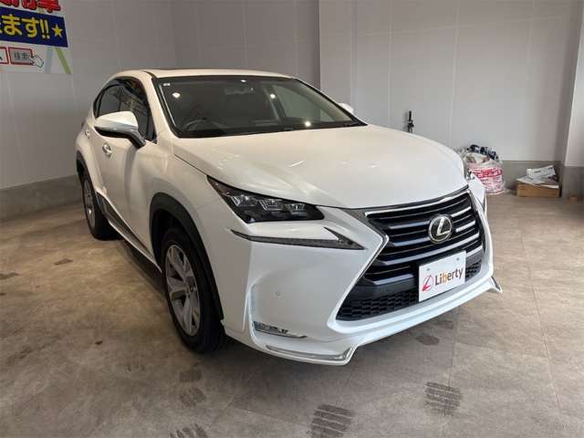 レクサス ＮＸ２００ｔ ２００Ｔ バージョンＬ ４ＷＤ H27年 () 99