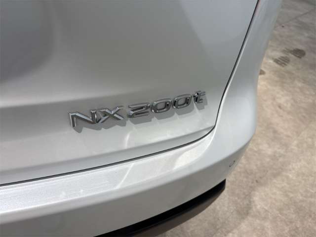 レクサス ＮＸ２００ｔ ２００Ｔ バージョンＬ ４ＷＤ H27年 () 99