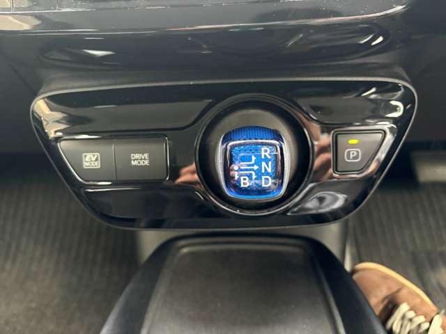 トヨタ プリウス １．８ Ｓ R3年 (近畿) 99
