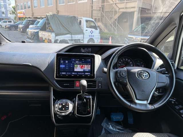 トヨタ ヴォクシー ２．０ ＺＳ 煌ＩＩ R2年 (近畿) 99