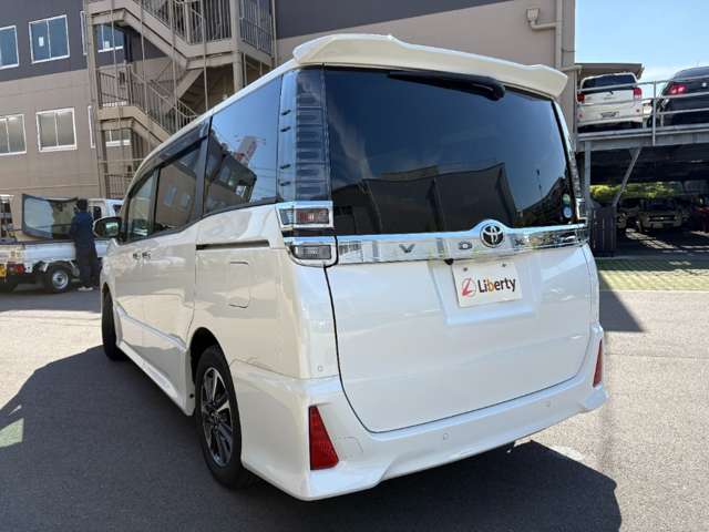 トヨタ ヴォクシー ２．０ ＺＳ 煌ＩＩ R2年 (近畿) 99
