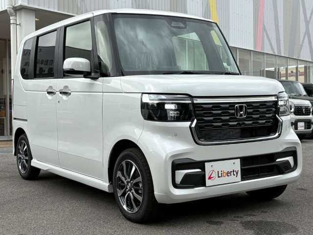 ホンダ Ｎ　ＢＯＸ カスタム ６６０ R8年 () 99