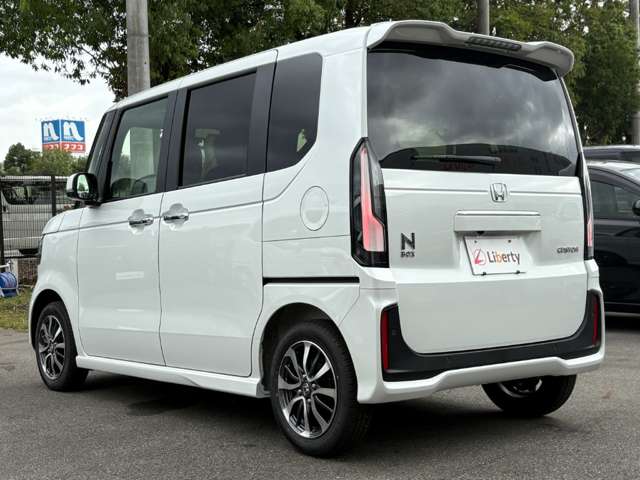 ホンダ Ｎ　ＢＯＸ カスタム ６６０ R8年 () 99