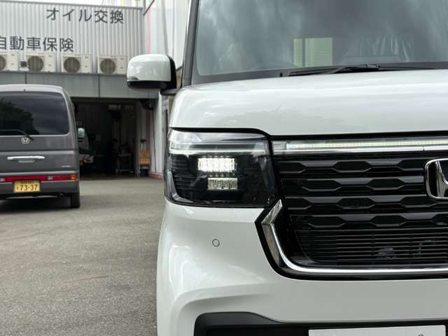 ホンダ Ｎ　ＢＯＸ カスタム ６６０ R8年 () 99