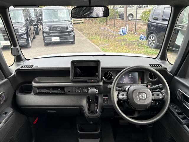 ホンダ Ｎ　ＢＯＸ カスタム ６６０ R8年 () 99