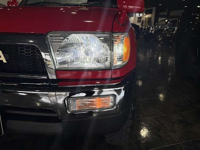 トヨタ ハイラックスサーフ ２．７ ＳＳＲ－Ｘ ４ＷＤ H13年 (近畿) 99